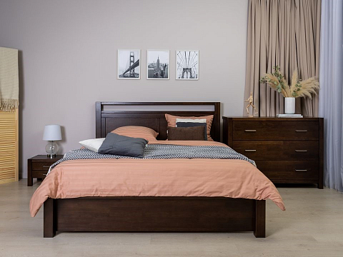 Кровать из массива Fiord - Кровать из массива с декоративной резкой в изголовье.